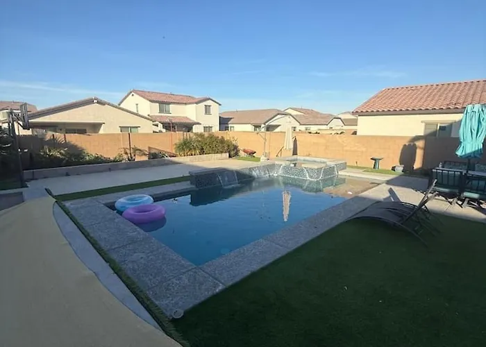 Holiday home Luxury 5br With Private Heated Pool And Year Round Hot Tub