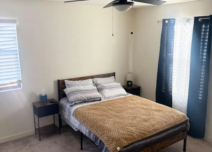 Luxury 5br With Private Heated Pool And Year Round Hot Tub Holiday home Maricopa