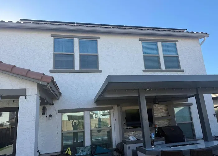 Luxury 5br With Private Heated Pool And Year Round Hot Tub *